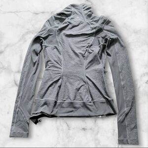 Lululemon Bhakti Yoga Asymmetrical Wrap Athleisure Zip Jacket Gray Size 6